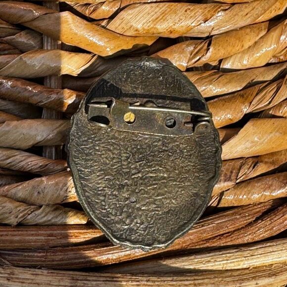 Beautiful antique cameo pin woman and flower - Picture 5 of 5